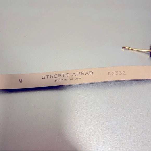 NWOT Streets Ahead The Fay Belt In Cognac & Gold Hardware - Size M - Picture 7 of 12